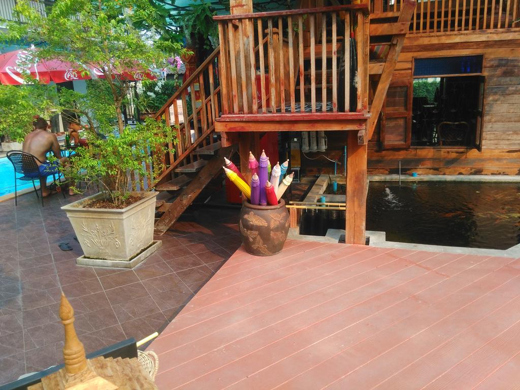 Capital O 1051 Pagoda House Chiang Mai Exterior foto